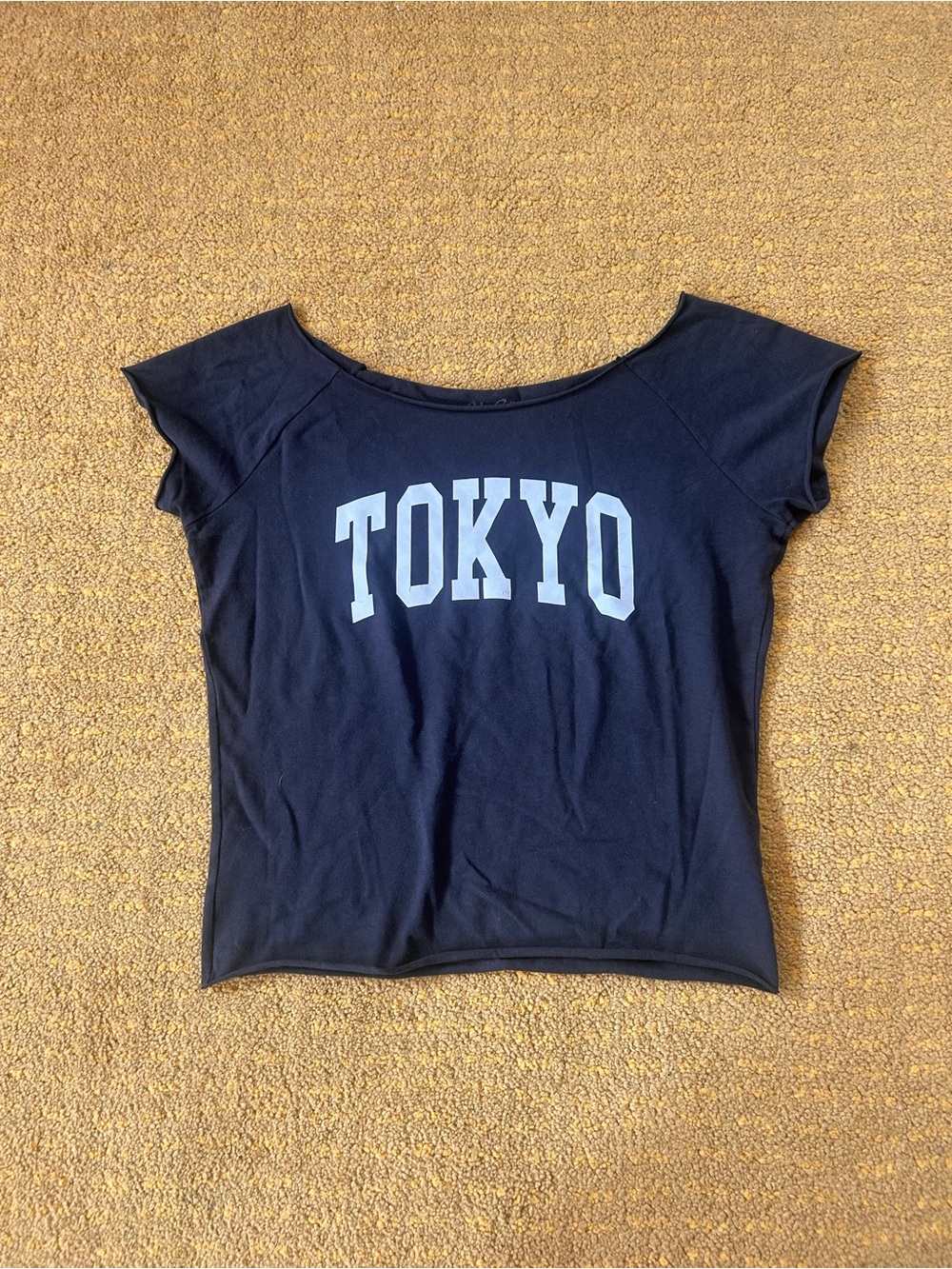 Brandy Melville Tokyo Graphic - Black